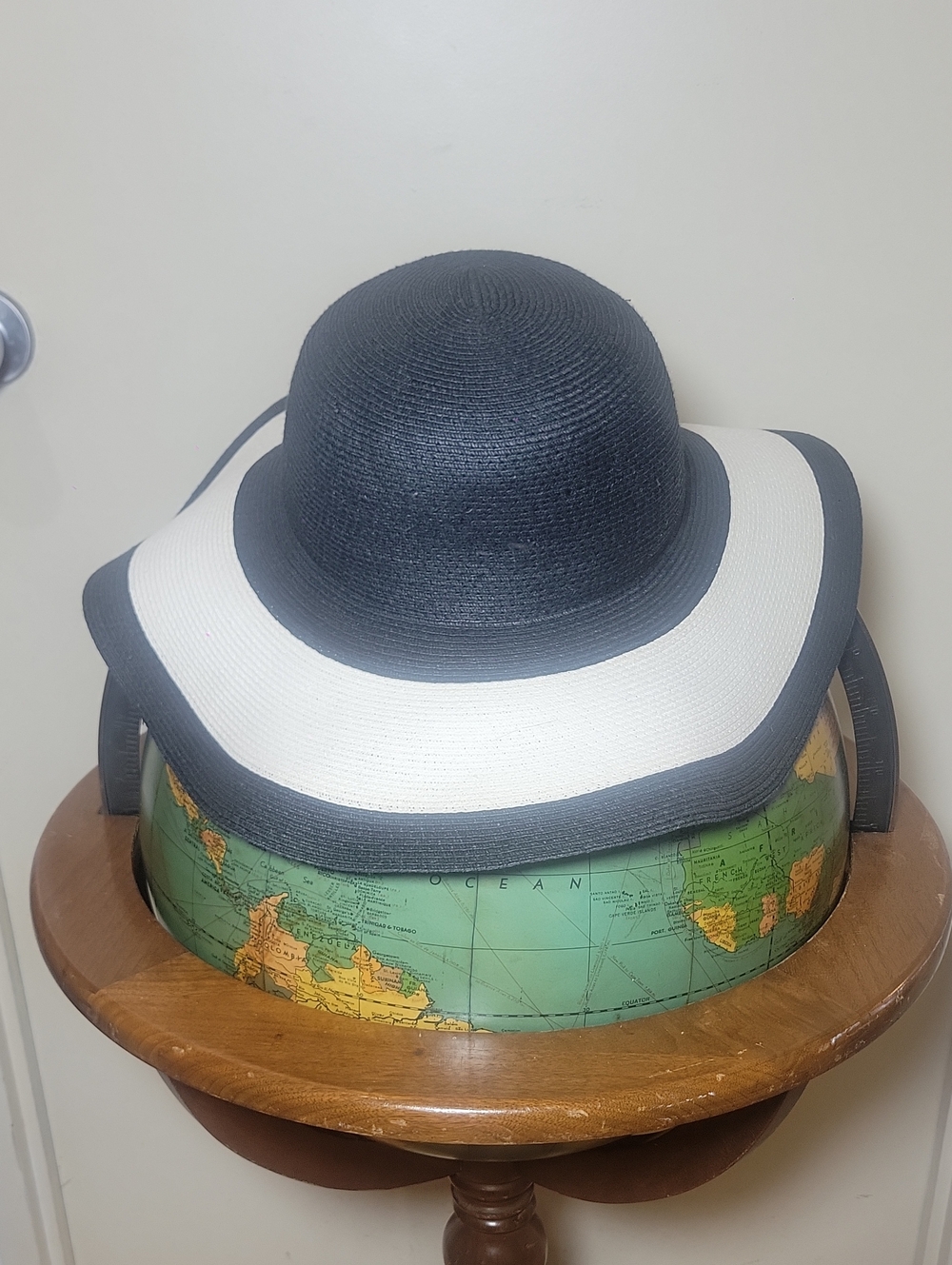 Wide Brim Italian Hat - Black and White